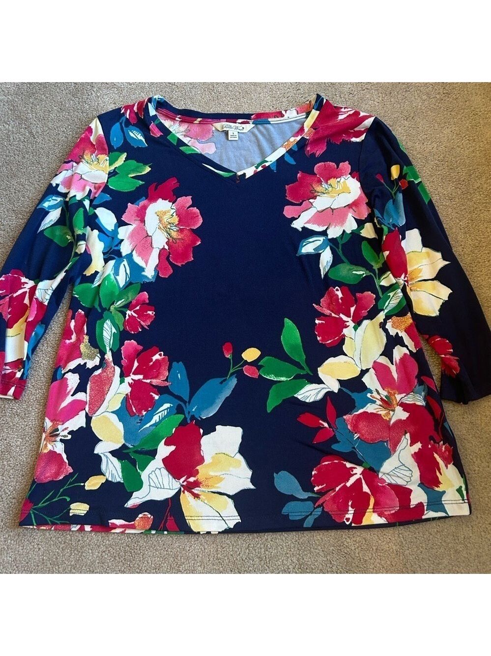 The Pioneer Woman V-Neck Polyester Pullover Shirt  Small Navy Floral 3/4 Sleeve